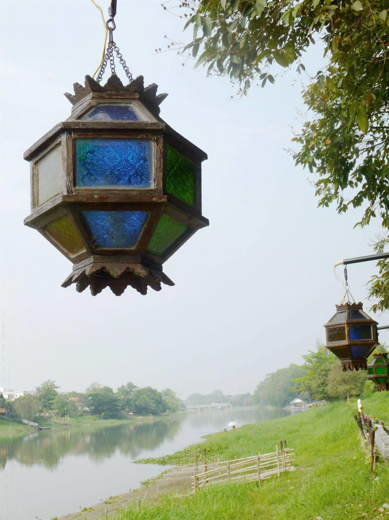 Hollanda Montri Guesthouse Chiang Mai Luaran gambar